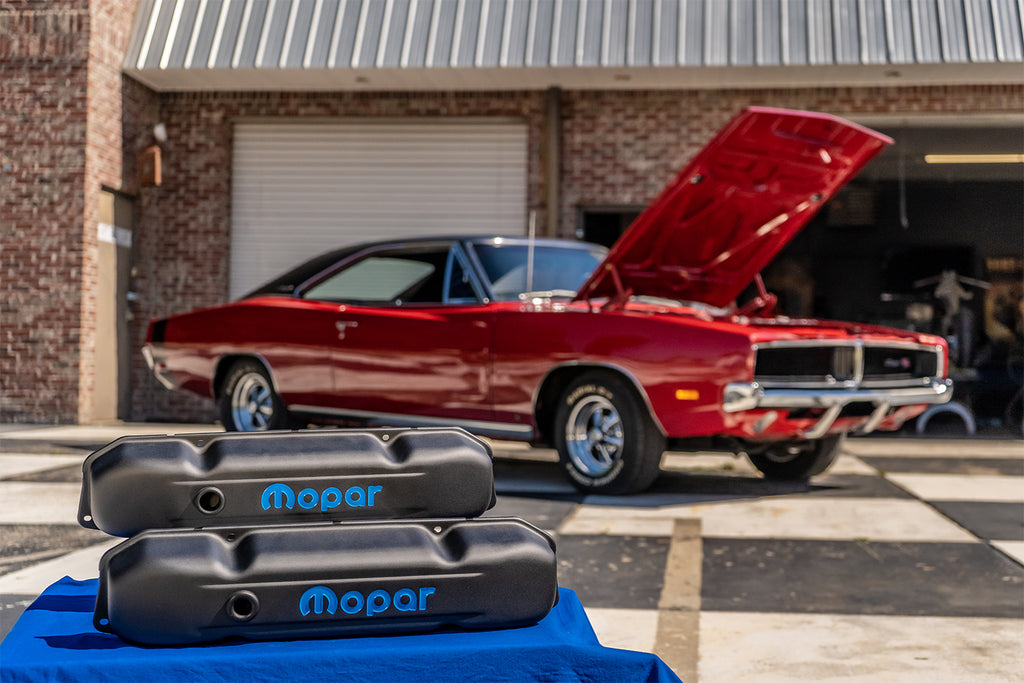 MOPAR_Classic_Style_Valve_Covers_Lifestyle_1.jpg